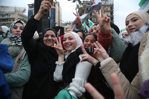 Nuvertus B. Assadą Sirija keičiasi akyse: į lentynas grįžo uždraustos prekės, be baimės prekiaujama užsienio valiuta