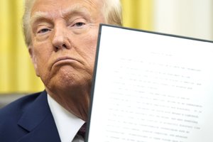 Federalinis teisėjas užblokavo D. Trumpo bandymą apriboti JAV pilietybės suteikimo per gimimą teisę