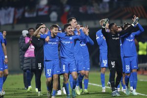 Latvijoje – teigiamų emocijų pliūpsnis: grandus paguldžiusi RFS iškovojo pirmąją sezono pergalę UEFA Europos lygoje