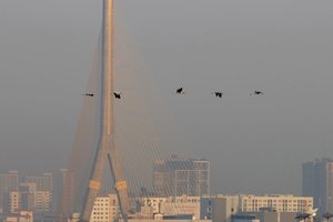 Košmariška situacija Tailande – dėl oro taršos uždaryta virš 350 mokyklų, viešasis transportas visą savaitę bus nemokamas