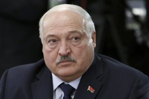 Prieš rinkimus A. Lukašenka paleido dar 15 kalinių