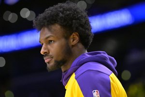 NBA G lygoje L. Jameso sūnus sužaidė rezultatyviausias karjeros rungtynes