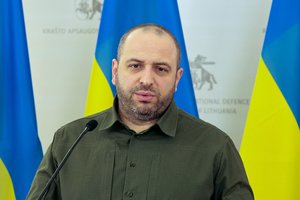 Skandalas Ukrainos vyriausybėje: gynybos ministras R. Umerovas raginamas atsistatydinti