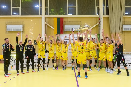 Šventė Saulės mieste: LTF Didžiąją taurę susigrąžino „Elgos-Grafaitės-S-Sporto“ tinklininkai