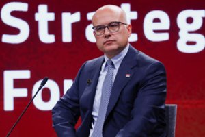 Suirutė Serbijoje: po kelis mėnesius trukusių protestų prieš korupciją atsistatydina šalies premjeras