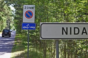 Elitinis kurortas: skelbia, kiek vasaromis Nidoje gali kainuoti automobilių stovėjimas