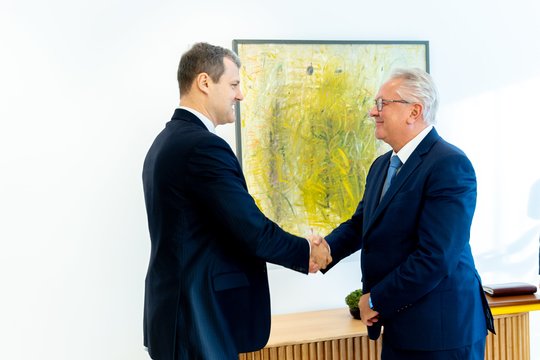 G. Paluckas susitiko su „Rheinmetall“ vadovu: aptarė tolesnius gamyklos žingsnius