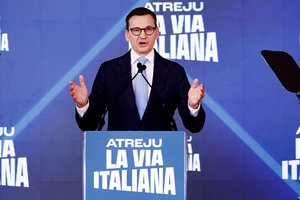 M. Morawieckis: D. Trumpas balandžio mėnesį tikriausiai lankysis Lenkijoje