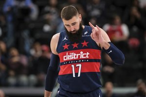 Kiek galima? J. Valančiūnas ir „Wizards“ pralaimėjo 15-ąjį kartą iš eilės