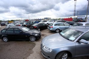 Prognozuoja, kas šiemet vyks naudotų automobilių rinkoje: lietuviams vis svarbesni šie kriterijai