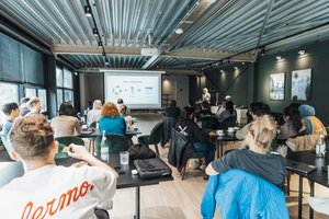 Technologijos padeda gilintis: siūlo sprendimus, kaip apčiuopiamai padidinti mokymosi kokybę