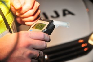 Prezidentas sustabdė neblaivaus vairavusio teisėjo A. Padvelskio įgaliojimus