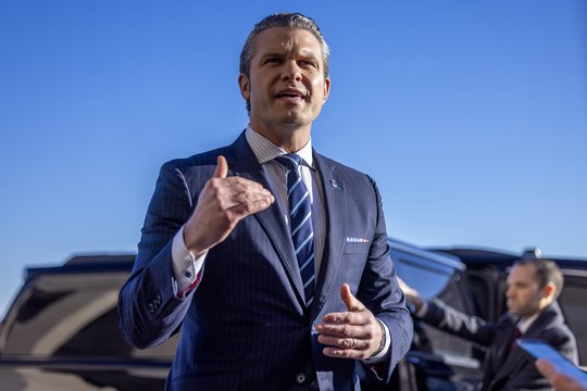 Aviakatastrofa Vašingtone. Pentagono vadovas įvardijo, kur buvo padaryta klaida: „Jokių pasiteisinimų“