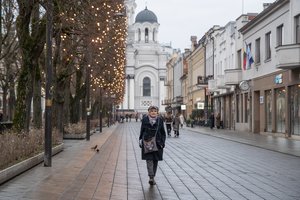 Prieš savaitgalį – dar viena neįprastai šilta diena, tačiau laisvadienio pradžia pateiks staigmenų