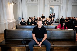 Teismas skelbs nuosprendį moters nužudymu tarnyboje kaltinamam policininkui D. Šerpyčiui