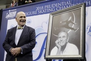 Mirė dailiojo čiuožimo legenda Dickas Buttonas