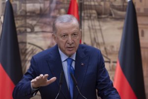 Iš Turkijos kariuomenės pašalinti karininkai, davę ištikimybės priesaiką šalies įkūrėjui Atatürkui