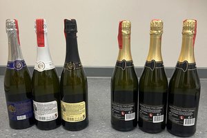 Klaipėdos apskrities prevencijos pareigūnai per vykdytas priemones nustatė prekybos vaistais ir alkoholiu pažeidimų