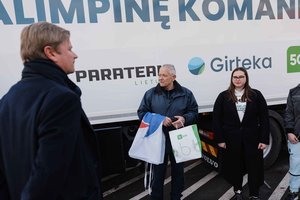 Žmonių su negalia sporto klubams – paralimpinio judėjimo rėmėjų dovanų lietus