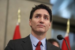 J. Trudeau paskelbė, kad JAV tarifų Kanadai įsigaliojimas atidėtas 30 dienų