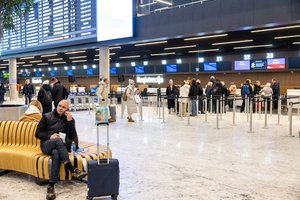 Neeilinė diena: pradėjo veikti naujasis Vilniaus oro uosto išvykimo terminalas – pirmieji keleiviai jau išskrido