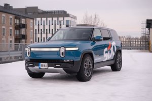 Naujo „Rivian R1S“ testas: kuo ypatingas amerikietiškas elektrinis visureigis