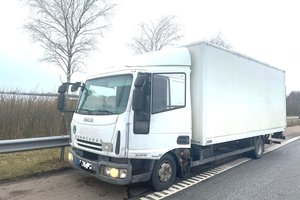 Pasieniečiai sulaikė dar vieną didelį iš Latvijos gabentą nelegalių cigarečių krovinį