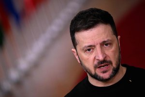 Iš V. Zelenskio – kalbos apie branduolinį ginklą ir derybas su V. Putinu: „Laikau jį priešu“