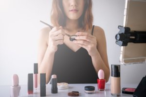 Gydytoja apie rožinę: ligai suvaldyti kosmetikos priemonių nepakaks