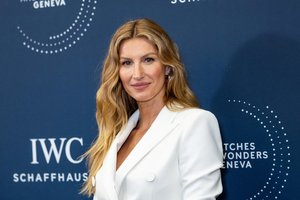 Po skaudžių skyrybų modelis Gisele Bündchen susilaukė trečiojo vaiko