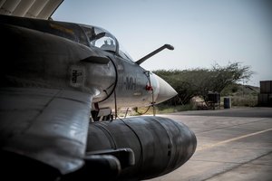 Ukraina gavo pirmuosius prancūziškus naikintuvus „Mirage 2000–5“