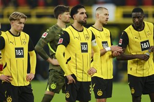 „Borussia“ patyrė pralaimėjimą namuose, taškus barstė ir „Bayer“