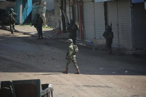 Palestiniečiai: nepaisant paliaubų, Izraelis Gazos Ruože nušovė keturis žmones