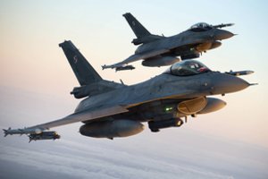 Praėjusią savaitę NATO naikintuvai tris kartus kilo lydėti Rusijos orlaivių