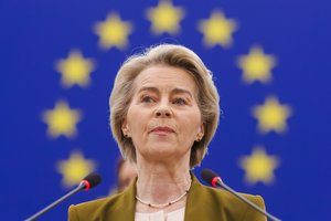 ES įspėja D. Trumpą dėl muitų plieno ir aliuminio importui