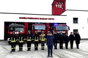 Ugniagesiai gelbėtojai liūdi ir gedi dėl kolegos netekties