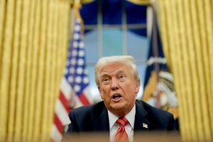 D. Trumpas teigia, kad JAV federalinė nelaimių valdymo agentūra turėtų būti „uždaryta“