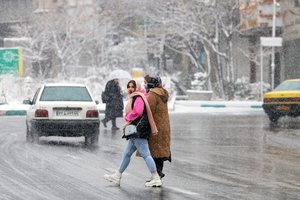 Iraną sukaustė stingdantis šaltis ir sniegas: uždaromos mokyklos ir valstybinės įstaigos