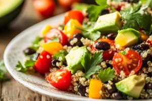 Dietologas pasidalino „supermaistu“: šios lengvos salotos padės ilgam pamiršti alkį – naudingos ir širdžiai, ir figūrai