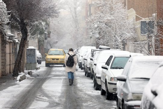 Iraną užklupo neįprasti šalčiai: taupant energiją uždarytos mokyklos ir vyriausybinės įstaigos