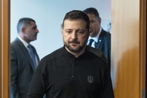 Ką atskleidžia V. Zelenskio žodžiai apie derybas su V. Putinu: ekspertai įvardijo, kaip galima gauti JAV užnugarį