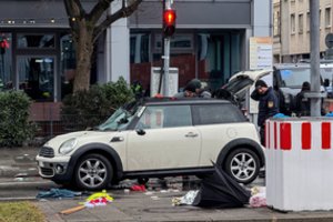 Miunchene automobiliui įsirėžus į minią – naujos detalės: įtariamojo paveikslas – iškalbingas, kyla aukų skaičius