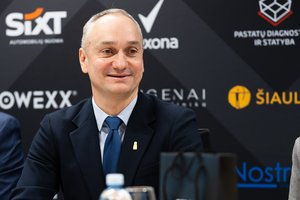 MLKL direktorius kalbėjo apie ypatingą šventę, o M. Balčiūnas – apie natūralizuotą krepšininkę