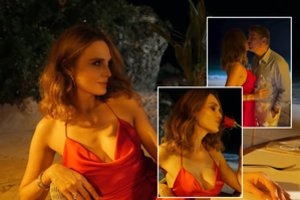 Romantiškos vakarienės kadruose dėmesį kaustė seksualus Astos Valentaitės įvaizdis