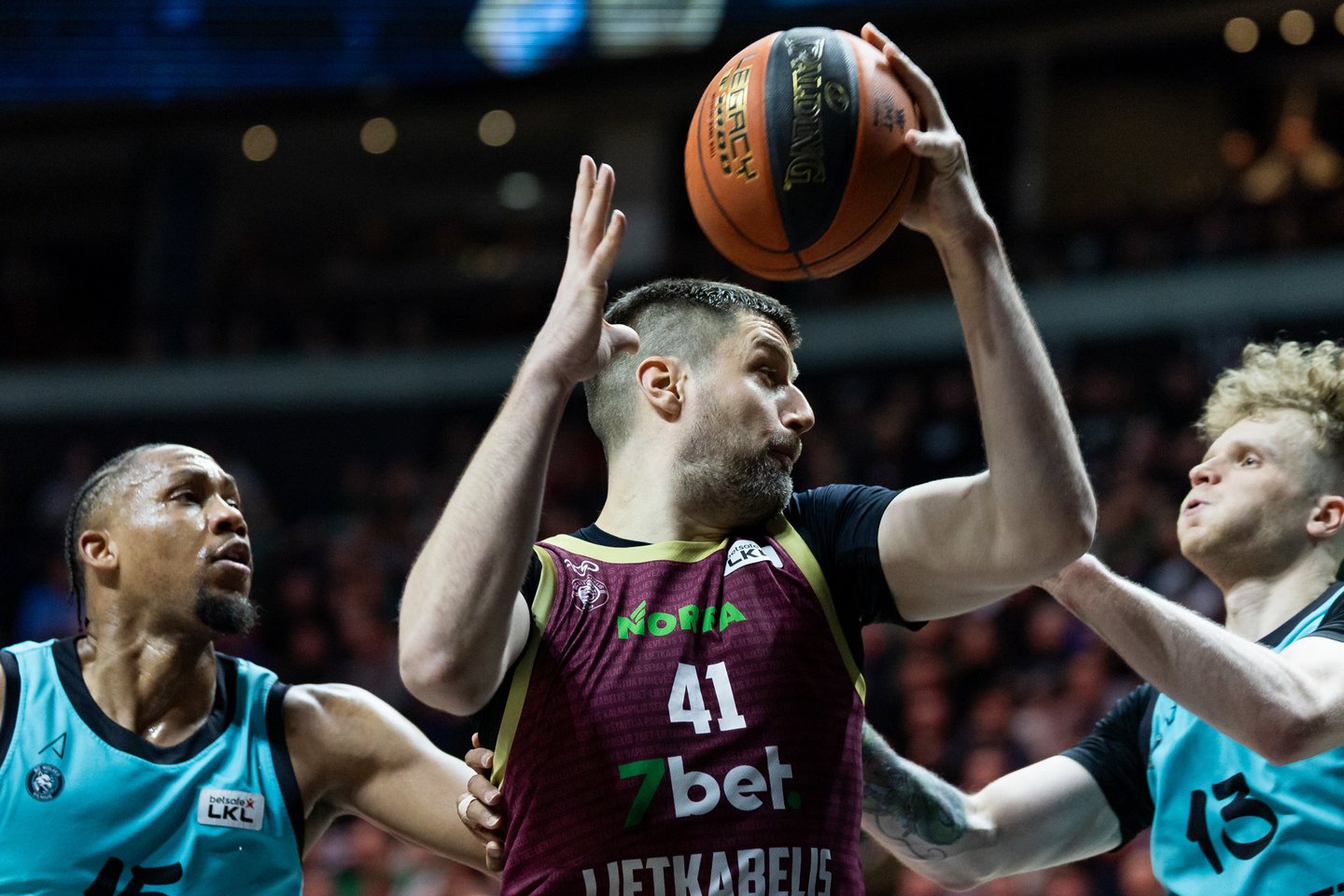 „Lietkabelis“ prieš „Wolves“ KMT kovoje dėl trečiosios vietos.<br> T.Bauro nuotr.