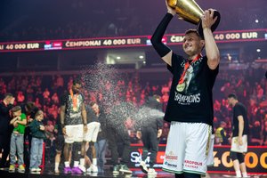 Atsidusęs E. Ulanovas – apie nelengvą A. Trinchieri savaitgalį ir lūkestį dėl L. Walkerio