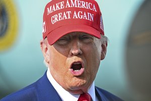 Po V. Zelenskio perspėjimų apie Rusijos karą prieš NATO – D. Trumpo reakcija