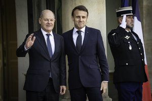 „Visiškas nusivylimas“: Europos lyderiams Paryžiuje nepavyko rasti atsakymo į D. Trumpo uraganą