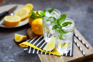 Vos viena stiklinė iš ryto ir riebalai tirps akyse: šis kokteilis per mėnesį padės atsikratyti antsvorio