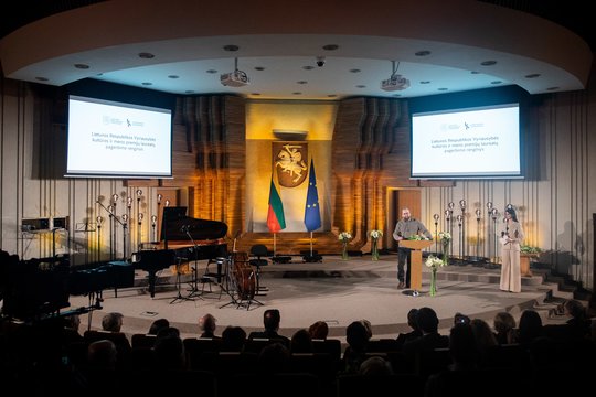 Trylikai kūrėjų skirtos Vyriausybės kultūros ir meno premijos